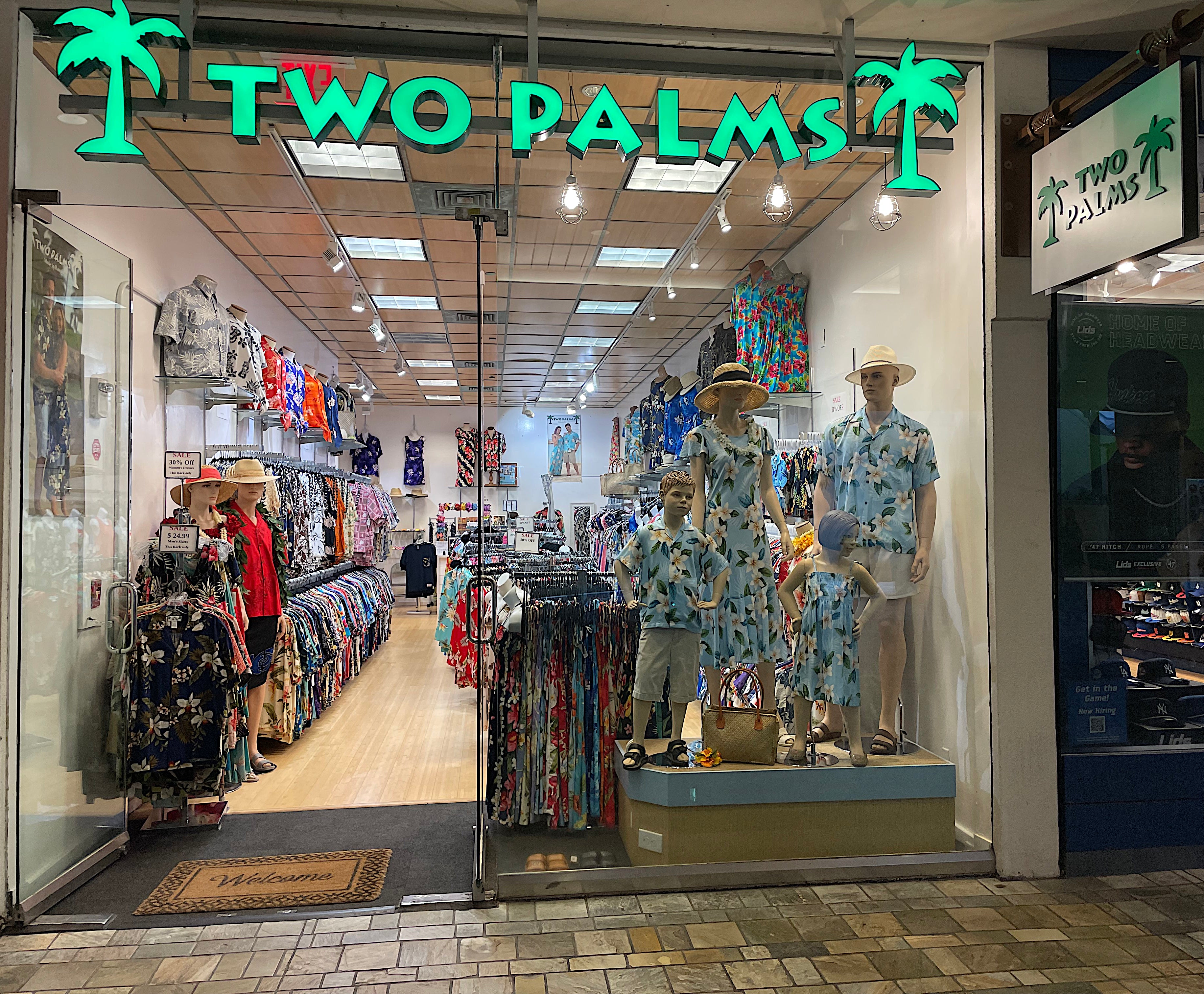 Two Palms new location Ala Moana Mall ground level mountain side
